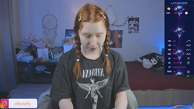 Snapshot of CallMeEffy1 chatting on January 15, 12:43 pm CallMeEffy1 online show from January 15, 12:43 pm