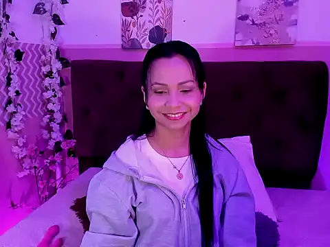 candysmitxxx online show from March 24, 2:49 am