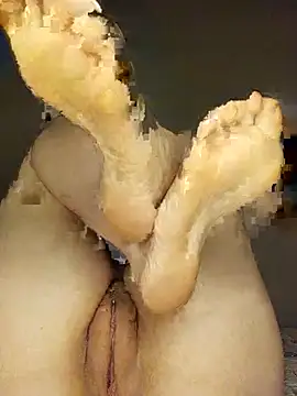 Snapshot of BiaHot010 chatting on June 10, 12:00 am BiaHot010 online show from June 10, 12:00 am