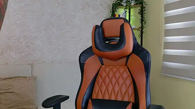 AdanReilly online show from February 11, 2:13 pm