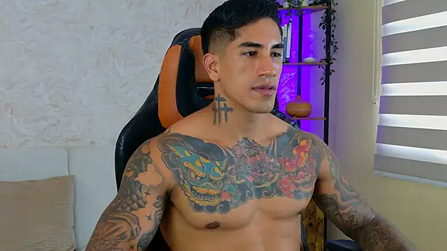 AdanReilly online show from February 22, 7:58 pm