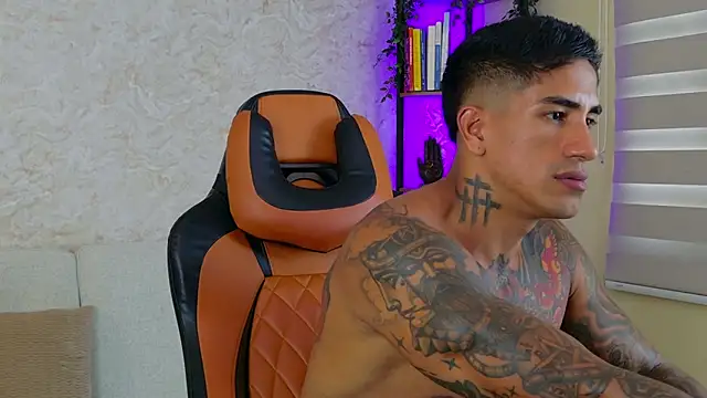 AdanReilly online show from March 12, 9:13 pm