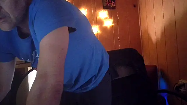 Snapshot of Lia_Y_PatrickX chatting on November 18, 3:27 pm Lia Y PatrickX online show from November 18, 3:27 pm