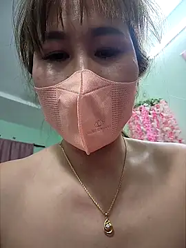 zizi public online show from February 18, 2:59 am