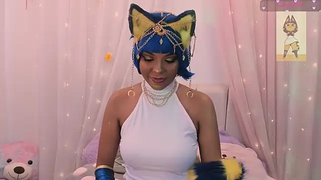 Hannahs Napit online show from October 31, 9:05 pm