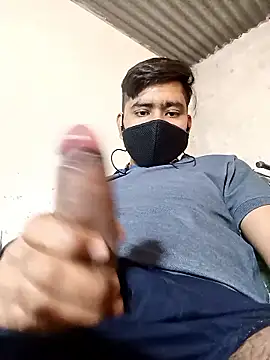 Snapshot of Pussy_lover_33 chatting on January 12, 4:18 am Pussy lover 33 online show from January 12, 4:18 am