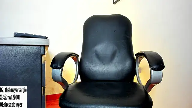 Snapshot of thesexlawyer1 chatting on December 16, 10:34 pm thesexlawyer1 online show from December 16, 10:34 pm