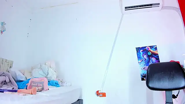 Emily Coper18 online show from March 10, 11:38 pm