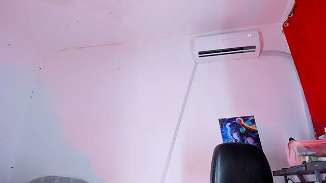 Emily Coper18 online show from March 13, 5:07 pm