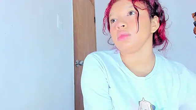 Emily Coper18 online show from October 5, 1:20 pm