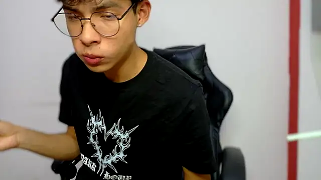 Snapshot of Jacotnk chatting on March 22, 5:17 am Jacotnk online show from March 22, 5:17 am