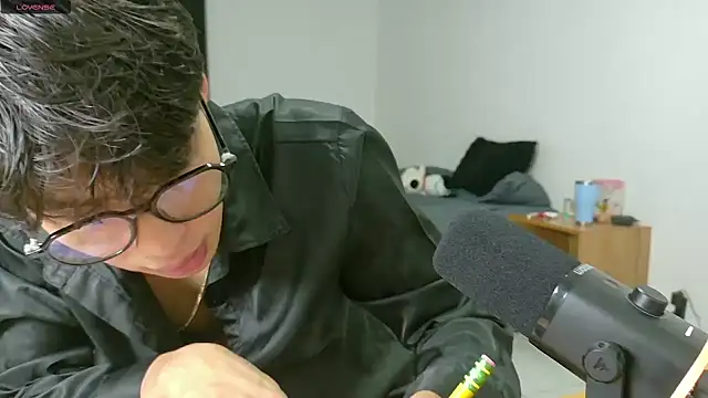 Snapshot of Jacotnk chatting on October 6, 3:59 am Jacotnk online show from October 6, 3:59 am