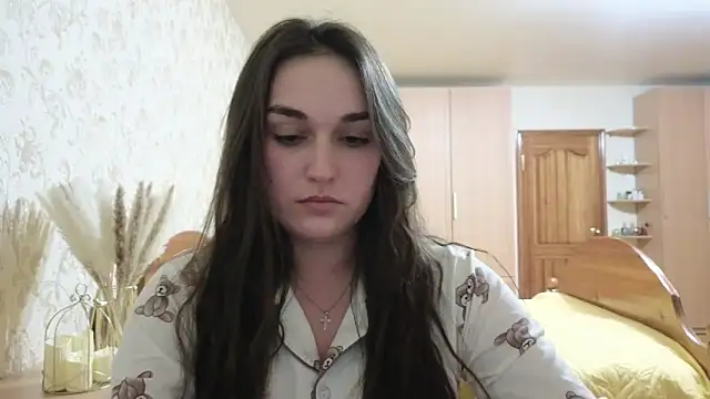 me lissa sun13 online show from February 9, 4:36 am