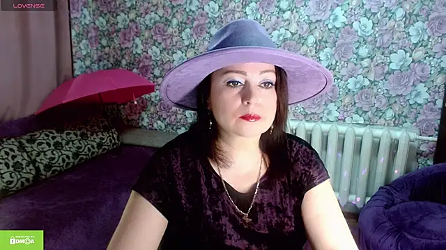 Julia-ru online show from February 3, 9:20 pm