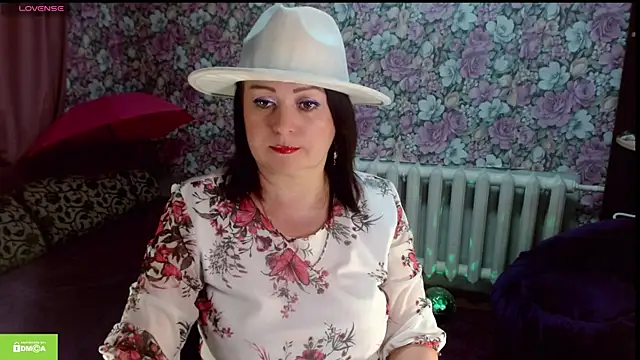 Snapshot of Julia-ru chatting on May 27, 8:28 pm Julia-ru online show from May 27, 8:28 pm
