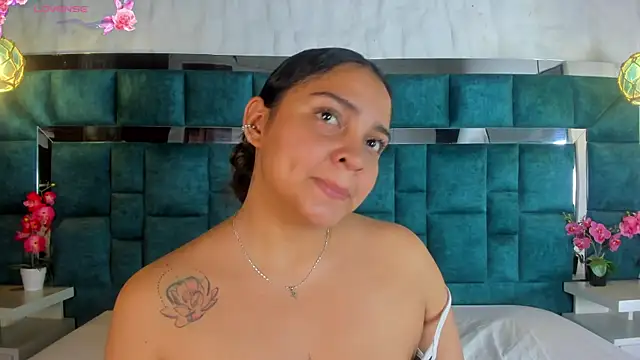 Abril Gomez06 online show from May 4, 8:05 pm