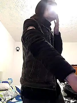 Snapshot of camilo28casas chatting on March 20, 10:42 am camilo28casas online show from March 20, 10:42 am