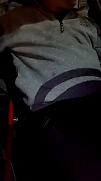 Snapshot of Sarpe84 chatting on December 13, 5:05 am Sarpe84 online show from December 13, 5:05 am