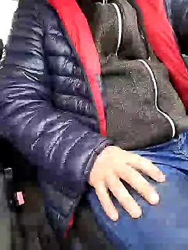 Snapshot of Sarpe84 chatting on December 30, 6:31 am Sarpe84 online show from December 30, 6:31 am