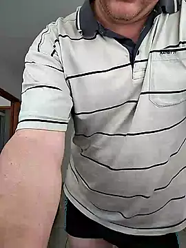 Snapshot of Sarpe84 chatting on January 18, 10:17 am Sarpe84 online show from January 18, 10:17 am