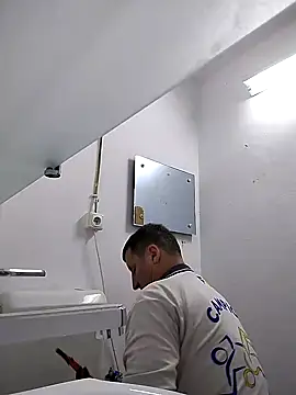 Snapshot of Sarpe84 chatting on February 8, 8:31 am Sarpe84 online show from February 8, 8:31 am