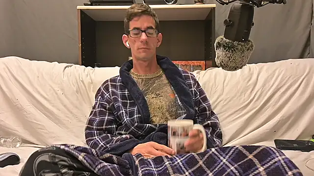 joeiandola online show from October 20, 3:01 pm