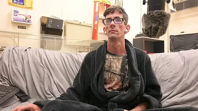 joeiandola online show from March 7, 4:48 pm