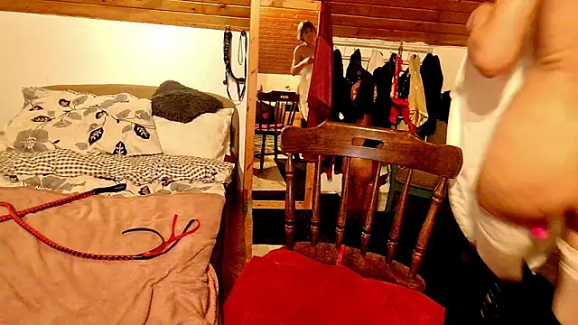 Hot Colettte online show from December 22, 6:17 am