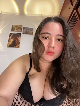 LunaGil1 online show from June 14, 1:24 pm