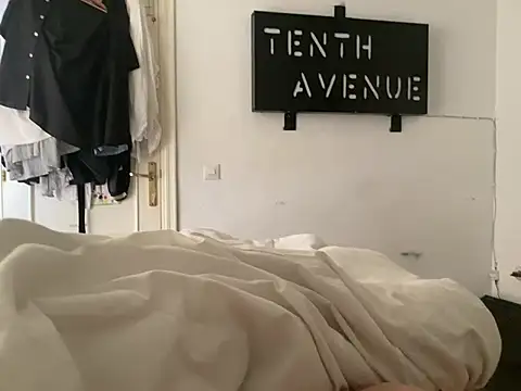 Bossinmidd12 online show from February 19, 8:44 am