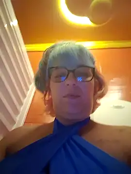Snapshot of Escarlate4you_ chatting on May 3, 10:05 pm Escarlate4you online show from May 3, 10:05 pm