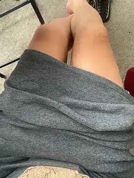 Snapshot of May-Squirt chatting on July 21, 2:47 am May-Squirt online show from July 21, 2:47 am