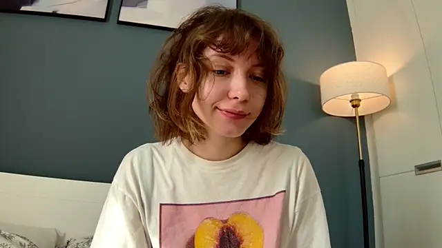 Snapshot of sun_place chatting on February 4, 2:17 am sun place online show from February 4, 2:17 am