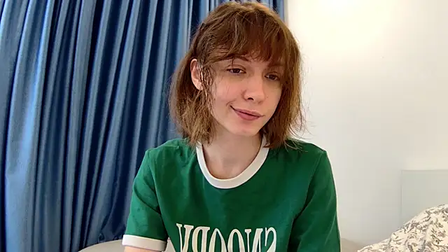 Snapshot of sun_place chatting on February 25, 3:09 am sun place online show from February 25, 3:09 am