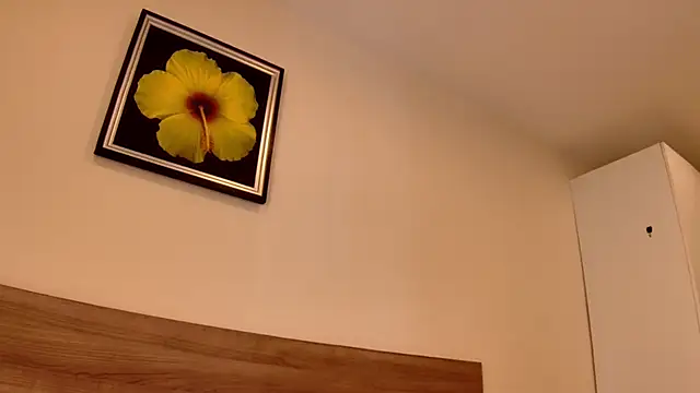 Snapshot of sun_place chatting on March 1, 2:48 am sun place online show from March 1, 2:48 am