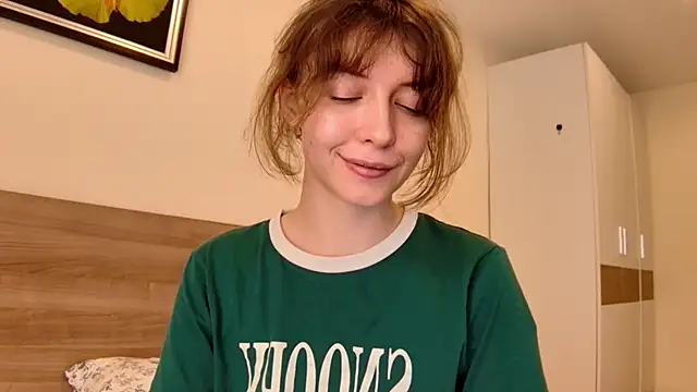 Snapshot of sun_place chatting on March 2, 5:01 am sun place online show from March 2, 5:01 am