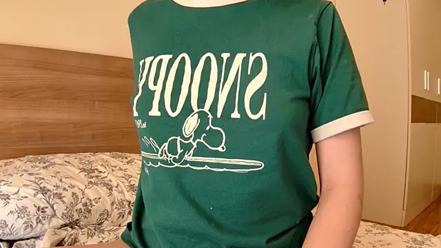 Snapshot of sun_place chatting on March 6, 9:14 am sun place online show from March 6, 9:14 am