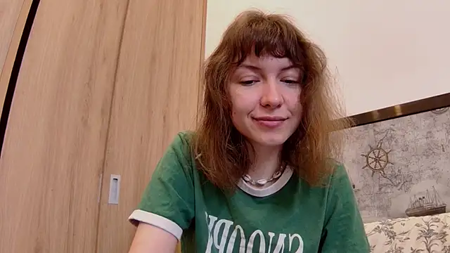 Snapshot of sun_place chatting on September 18, 2:35 am sun place online show from September 18, 2:35 am