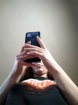 Snapshot of AntoniaHottie chatting on February 24, 8:23 am AntoniaHottie online show from February 24, 8:23 am