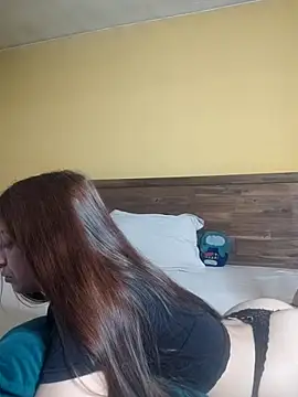 Snapshot of AntoniaHottie chatting on March 23, 8:29 am AntoniaHottie online show from March 23, 8:29 am