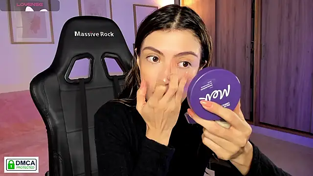 Lilabril online show from February 4, 2:45 pm