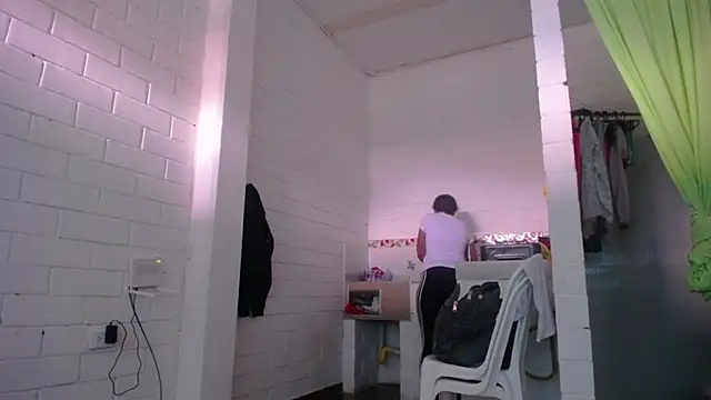 Snapshot of GiveLove1 chatting on February 26, 7:38 pm GiveLove1 online show from February 26, 7:38 pm