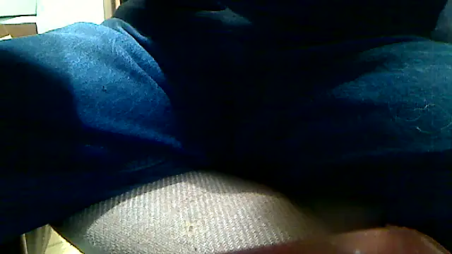 markluvskitty online show from February 6, 3:15 pm