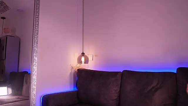 Snapshot of Isabella_francoo chatting on June 13, 11:52 am Isabella francoo online show from June 13, 11:52 am