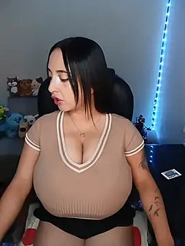 AmberGoddess  online show from August 6, 11:39 pm