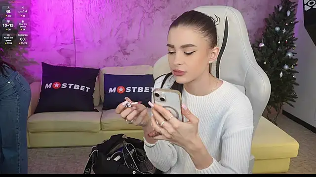 Tina Breeze online show from December 28, 11:41 am