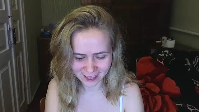 Riley Roo online show from December 14, 6:41 pm