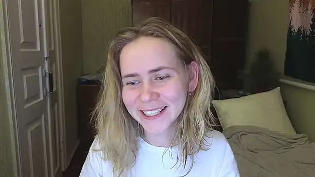 Riley Roo online show from January 10, 5:56 pm