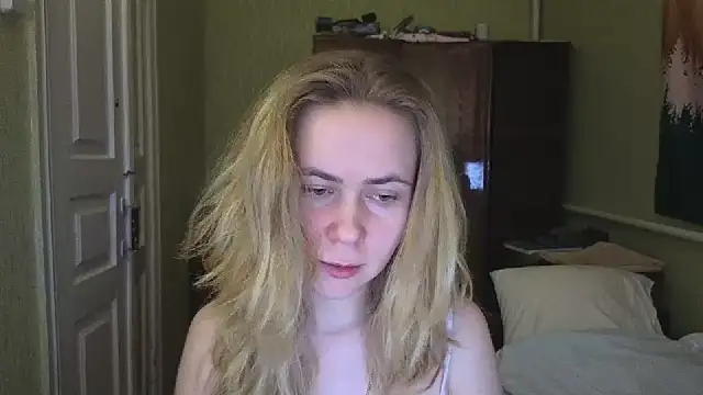 Riley Roo online show from February 8, 6:55 pm