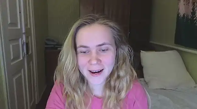 Riley Roo online show from February 12, 5:05 pm